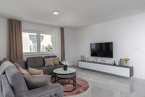 Pool Apartment Sunset With Sea View