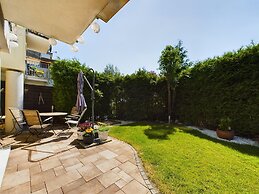 Gdańsk Apartment With Garden by Renters