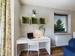 Gdańsk Apartment With Garden by Renters