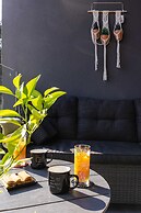 Apartment Good Vibes