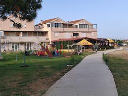 Dalmatino Pleasure Mobile Home