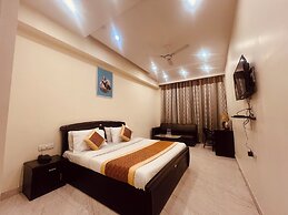 Hotel Lagoona and Banquet Hall