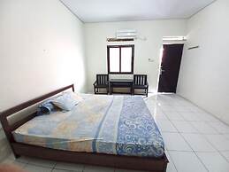 OYO 94034 Perbetulan Guest House Syariah