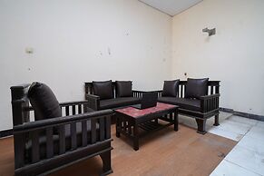 OYO 94034 Perbetulan Guest House Syariah