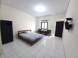 OYO 94034 Perbetulan Guest House Syariah