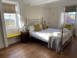 Fabulous Holiday Home by the sea in Ancient Crail