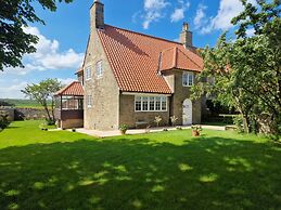 Luxury Northumberland Cottage Near Beach Sleeps 8