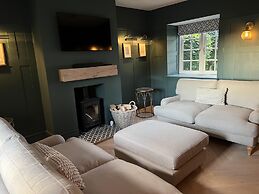 Luxury Northumberland Cottage Near Beach Sleeps 8