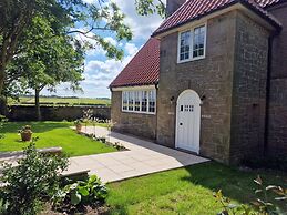 Luxury Northumberland Cottage Near Beach Sleeps 8