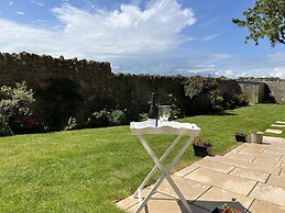 Luxury Northumberland Cottage Near Beach Sleeps 8