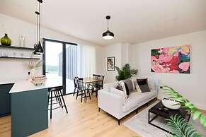 The Woodford Paradise - Homely 2bdr House With Terrace