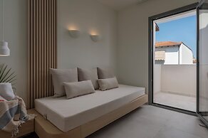 Sandy Seaside Suites