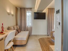 Sandy Seaside Suites