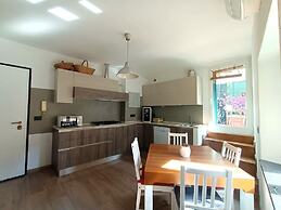 Delle Erbe The Nightlife