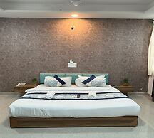 Radiant Blu Hotel