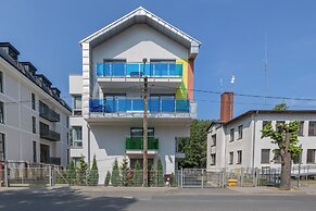 Apartament Kolorowe Balkony by Renters