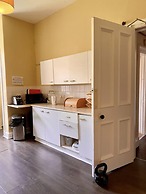 Large 5 Bedroom Flat in Marchmont, Edinburgh