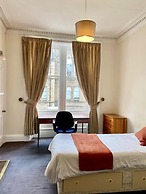 Large 5 Bedroom Flat in Marchmont, Edinburgh