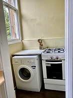 Large 5 Bedroom Flat in Marchmont, Edinburgh