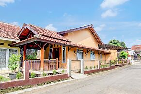 SPOT ON 94005 Homestay Bintang Syariah