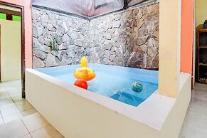 SPOT ON 94005 Homestay Bintang Syariah