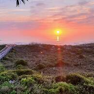 Sea Haven Luxe 2BR Oceanfront Haven