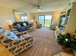 Sea Haven Luxe 2BR Oceanfront Haven