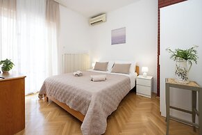 Double bed Room With Private Bathroom and Balcony