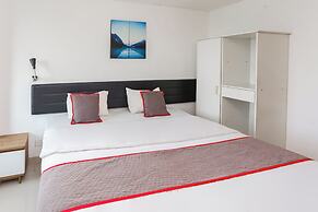 OYO 94037 Alfa Residence