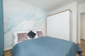 Bright Apartment for 4 People by Renters