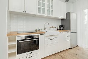 Bright Apartment for 4 People by Renters