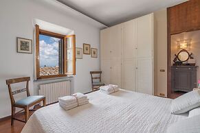 Casa Martina, Piazza Delle Erbe, San Gimignano