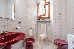 Casa Martina, Piazza Delle Erbe, San Gimignano