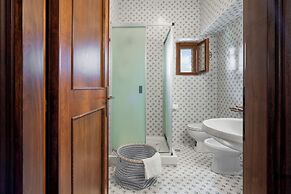 Casa Martina, Piazza Delle Erbe, San Gimignano