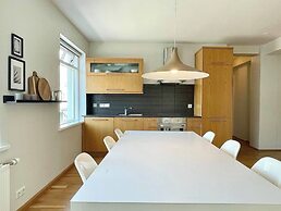 Day Dream Townhall Square Apartments