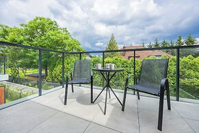 Workspace With Parking by Renters