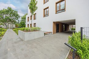 Workspace With Parking by Renters