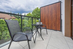 Workspace With Parking by Renters