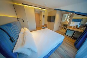 The Palm Bosphorus Hotel