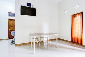 SPOT ON 94007 Homestay Putra Syariah