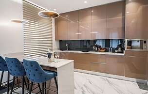 Boardroom Apartments