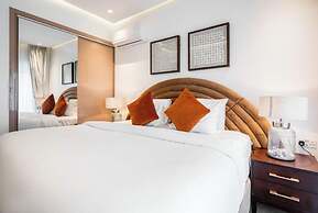 Boardroom Apartments