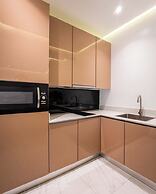 Boardroom Apartments