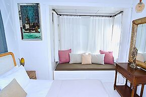 B House Alacati Adult Only