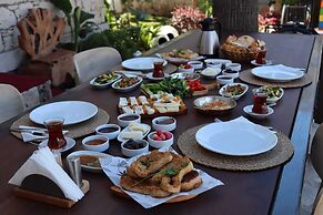 B House Alacati Adult Only