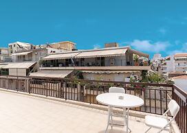 Phaedrus Living Xalkida Sunlit Marron