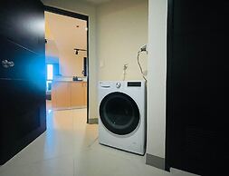 Uptown Parksuites BGC