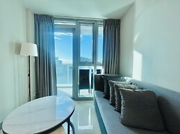 Uptown Parksuites BGC