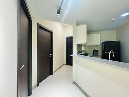 Uptown Parksuites BGC