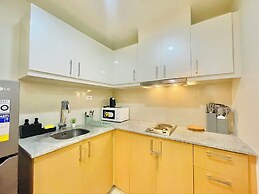 Uptown Parksuites BGC